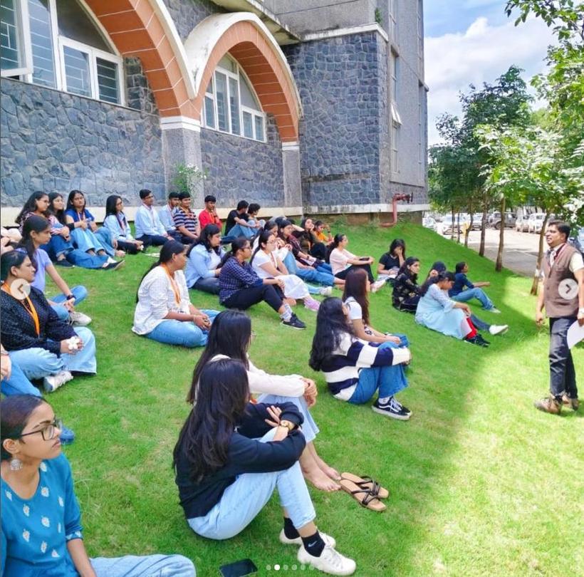 Open-air session with students